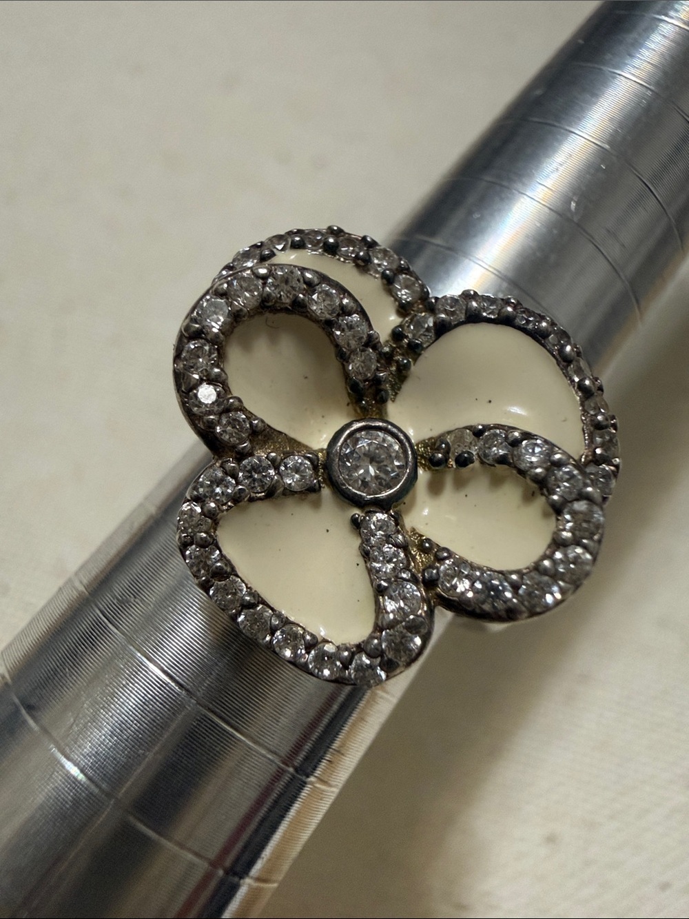 Sterling Silver 925 Cream Rhinestone Flower Ring size 7